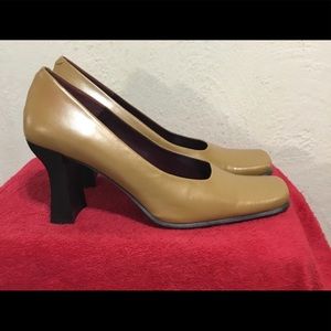 Nine West 9M tan Leather Square Toe High Heel Pump
